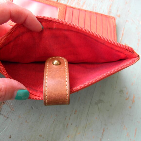 Fossil Keely Tab Clutch Wallet Coral/BROWN LEATHER LARGE - Picture 9 of 9